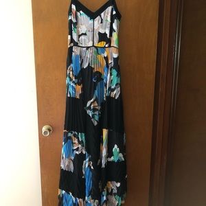 Great maxi dress for special occasions